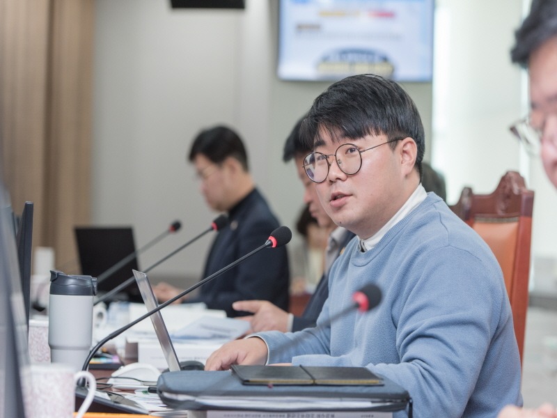 231113 유호준 의원, 개발제한구역 환경등급평가 지표 생태다양성-탄소흡수원 관점으로 전환해야2.jpg