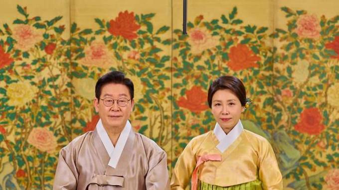 이재명 대통령 설 인사 "국민 모두의 대통령 되겠다"