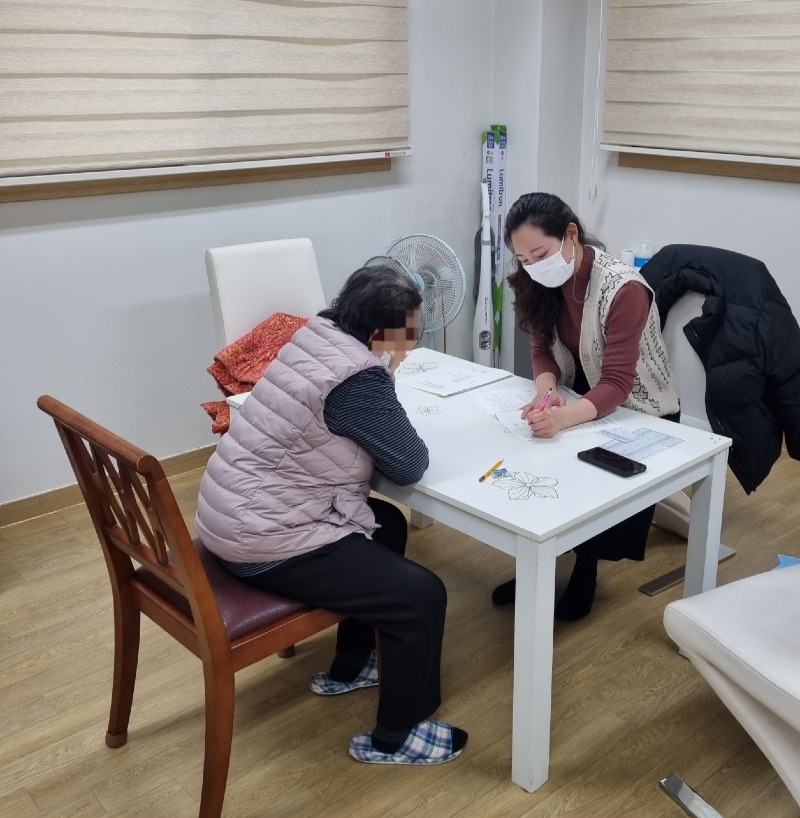 5-1. 치매안심센터 찾아가는 인지선별검사 서비스.jpg
