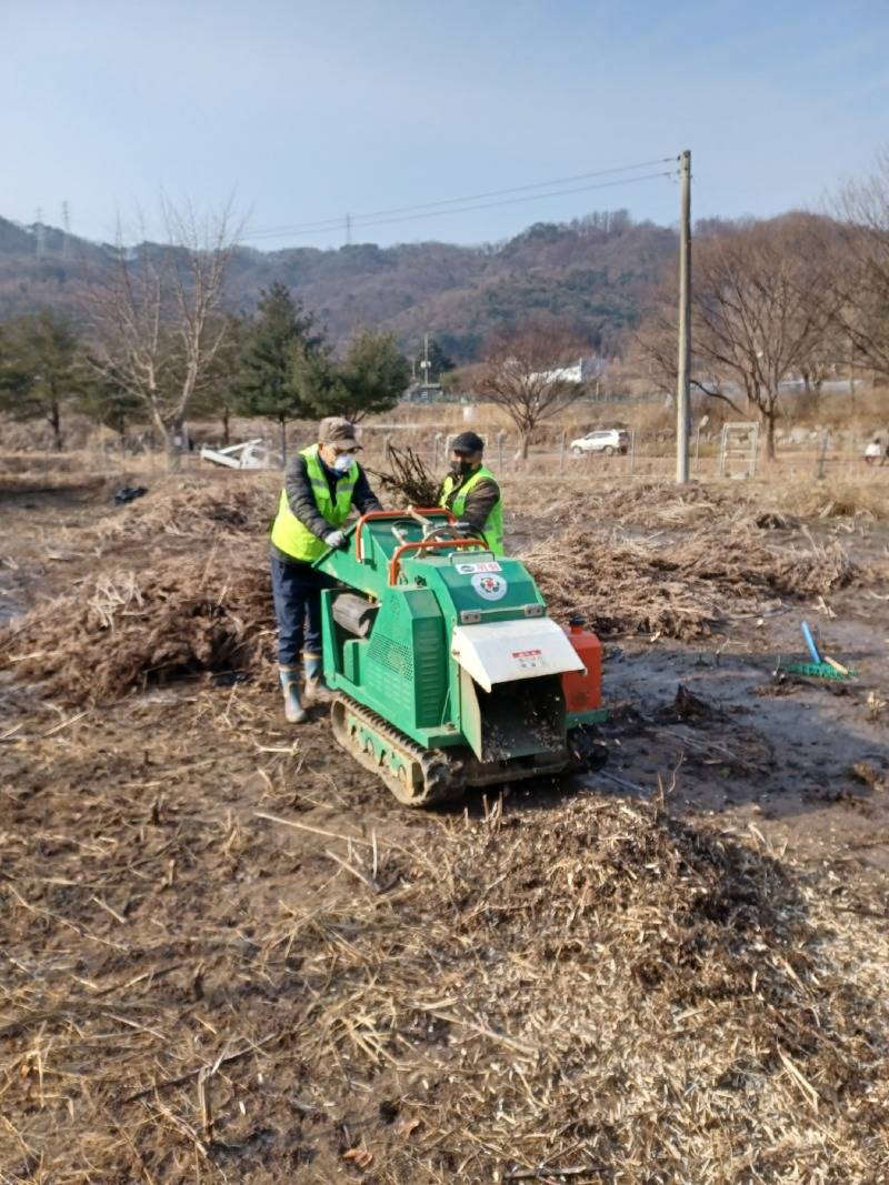 1.동두천시, 봄철 농업부산물 파쇄사업 추진 (2).jpg