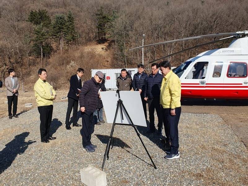[크기변환]방세환 광주시장 산불 및 소나무재선충 점검을 위한 항공 예찰.JPG