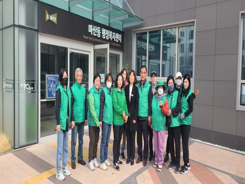 5_마산동꽃이활짝폈습니다 (1).jpg