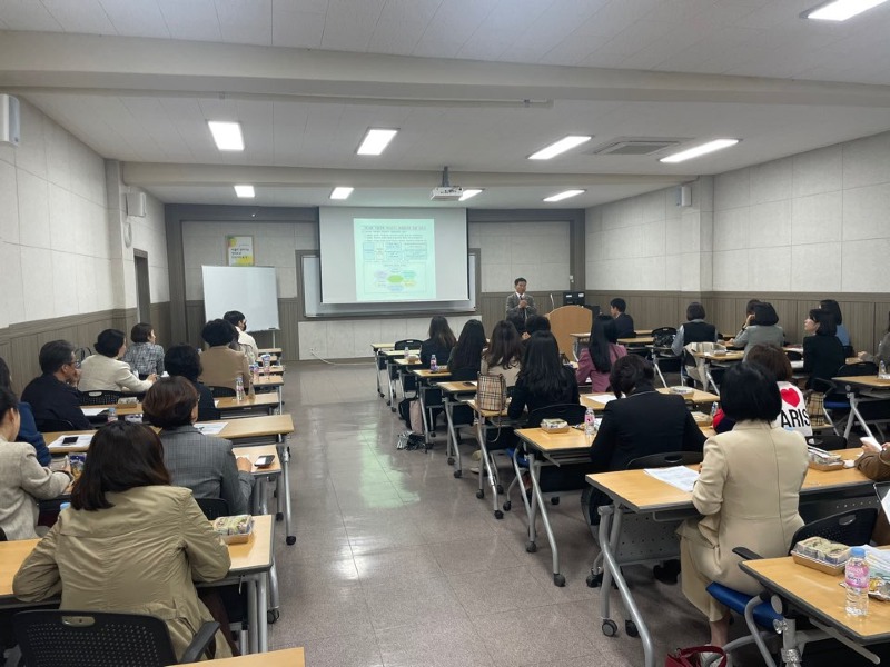 ★ [사진1] 광주시교육청, 빛고을 직업교육 혁신지구 취업동아리 컨설턴트 대상 설명회.jpg