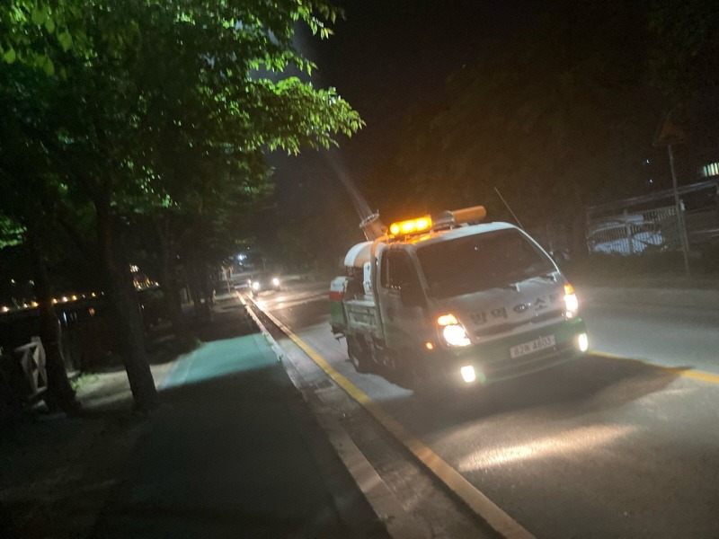[크기변환]02- 여주시보건소, 동양하루살이 퇴치 야간방역 실시 (2).jpg