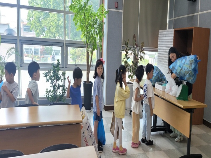 [크기변환]광주시 도척면, 어린이집과 함께하는 폐자원 교환사업 (1).jpg