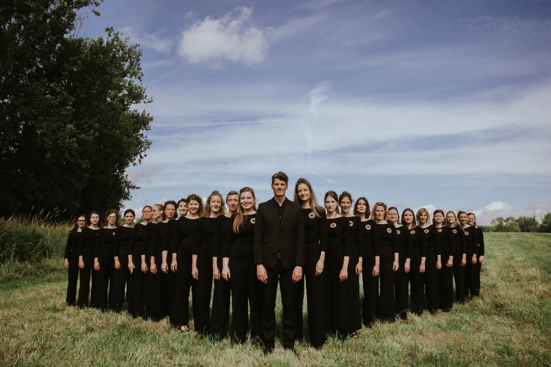 벨기에‘Amaranthe’ 합창단.jpg