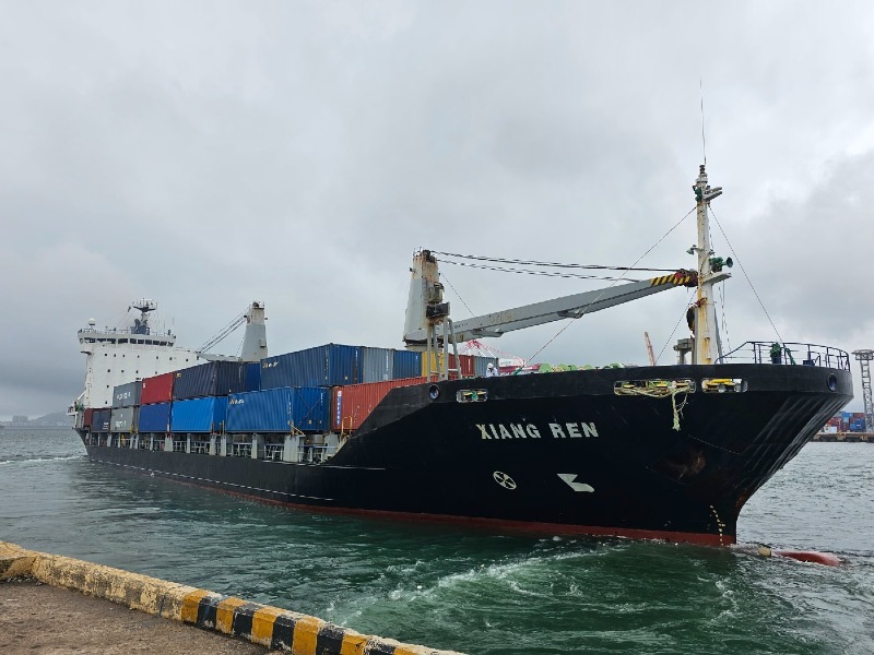 1. 동해항 컨테이너선 국제정기항로 개설 초읽기 (1).jpg