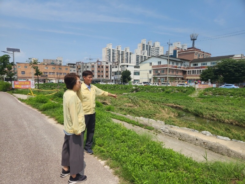 [크기변환]지역02-조정아부시장소양천방문3.jpg