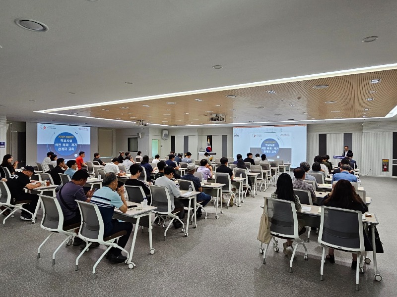 [0724]5.사진자료(여름방학 학교 석면 해체·제거 관계자 교육 실시).jpg