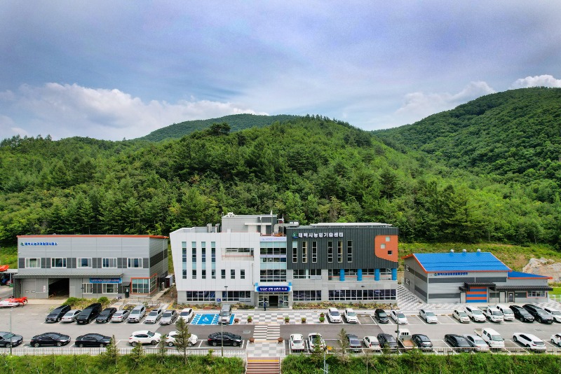 2. 태백시농업기술센터 (친환경농업 실천 유용미생물 보급) (2).jpg