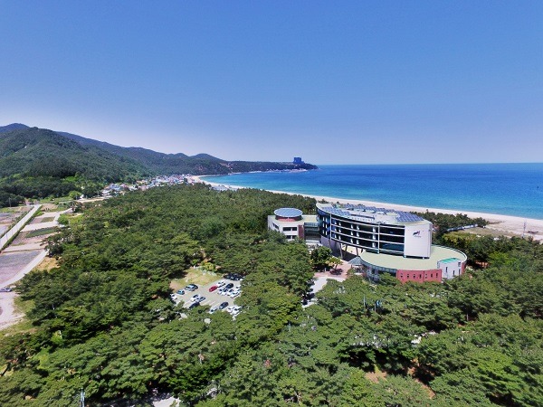 8-2. (전경사진) (재)한국여성수련원.jpg