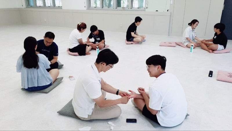 [0803]4.사진자료(강원특별자치도교육청사임당교육원, 학생과 보호자가 함께 하는 「우리가족 소중海」 과정 운영)(2).jpg