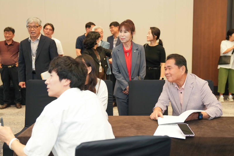 [0828]1.사진자료(2023 중학생을 위한 고등학교(고교학점제) 박람회 개최)(6).jpg