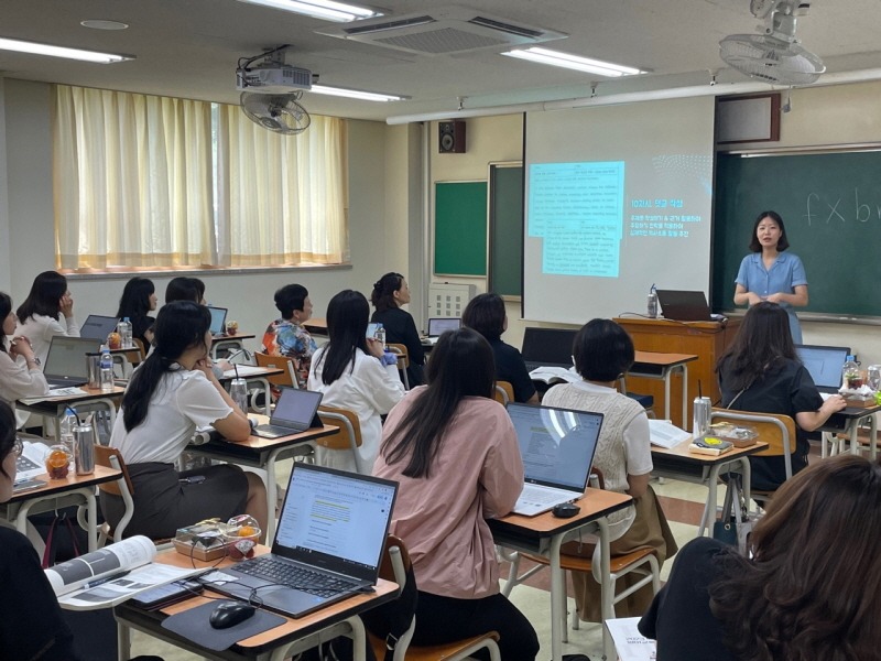 230901 인공지능 기반 미래형 영어수업 미리 만나다(융합교육정책과) 사진 2.jpg