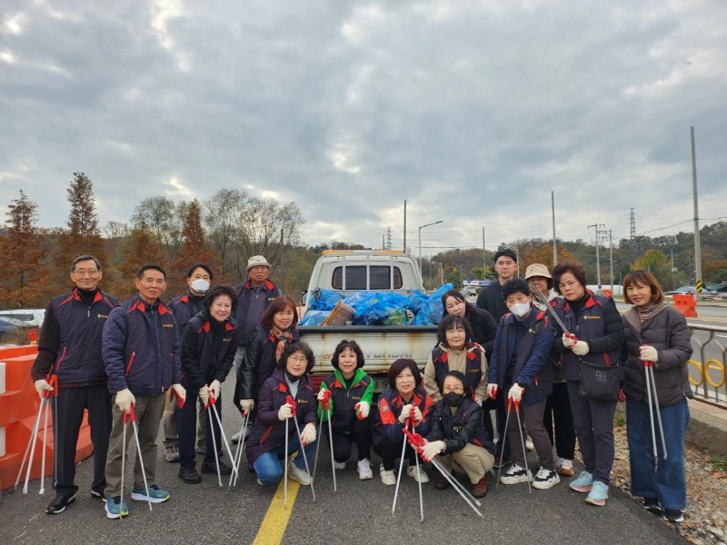 4.(사진)고천동 환경정화활동(1).jpeg