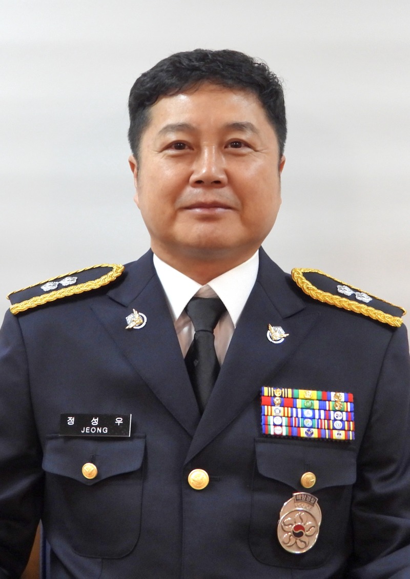 목포해양경찰서 3015함 정성우 경감.jpg