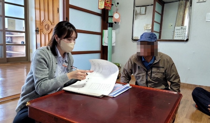 나주시 보건소 치매안심센터, 찾아가는 치매조기검진 전수조사 장면3.jpg