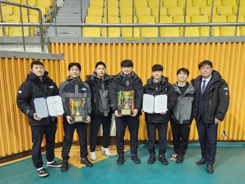 [크기변환]광주시청 직장운동경기부 펜싱팀, 2024 전국 남녀 종목별 오픈 펜싱 선수권대회 단체전 정상.jpg