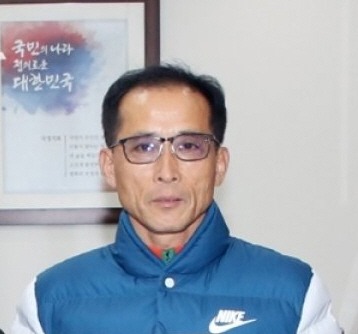 0201 정읍시 거성축산 국중길 대표, 희망2024 나눔캠페인 성금 200만원 기탁.jpg