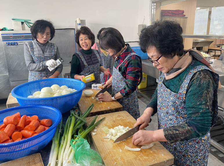 04 양평장로교회 사랑의 반찬 배달.png