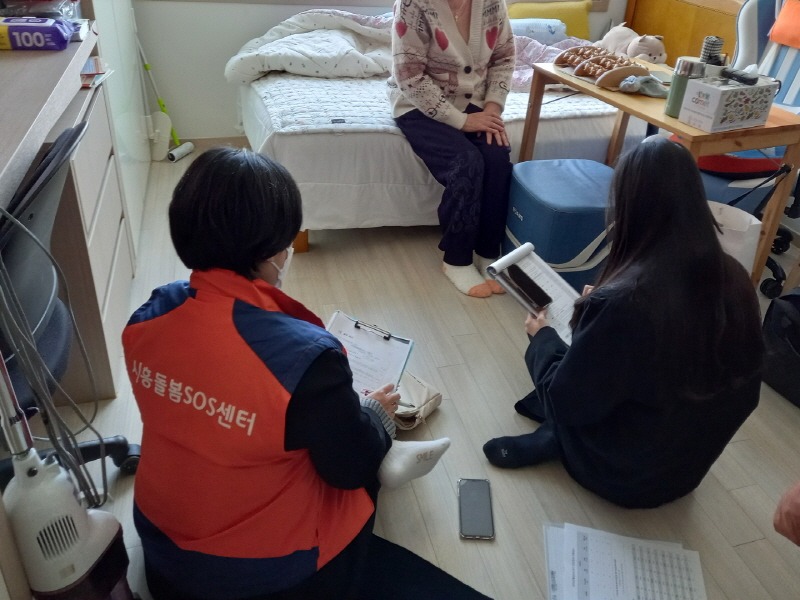 보도자료4 배곧2동 누구나 돌봄 현장방문.jpg