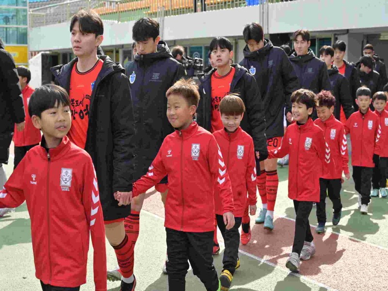 [크기변환]01-2024 K3리그 여주FC 여주종합운동장서 개막전 열려(1).jpg