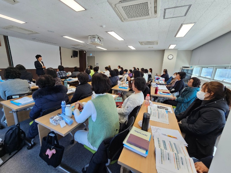 3.11. - 양주시, ‘양주시가족센터’ 아동 발달을 위한‘2024년 아이돌보미 보수교육’… 오는 5월까지 시행.jpg