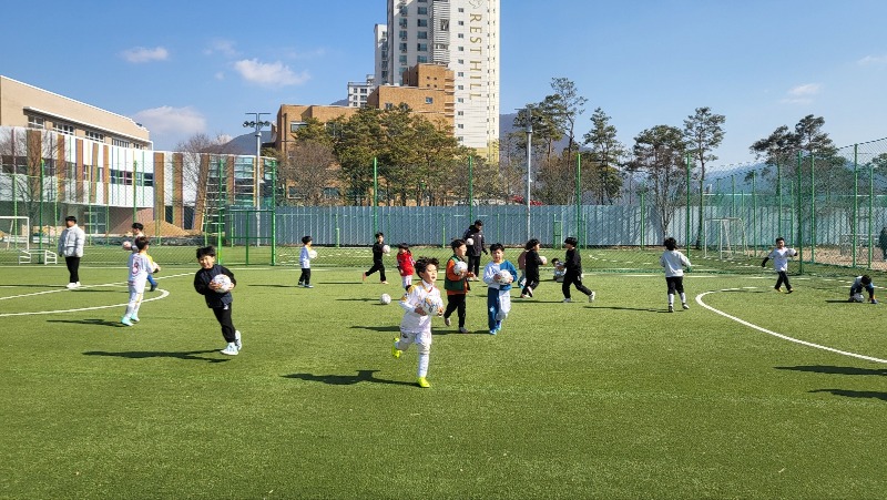 5-2 날아라 슛돌이 축구교실.jpg
