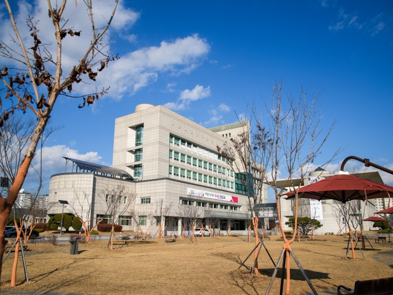 [크기변환]2.강원도교육청 청사 전경사진 (8).jpg