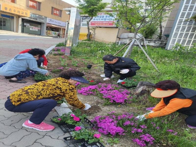 [크기변환]내 동네 꽃심기 운동.jpeg
