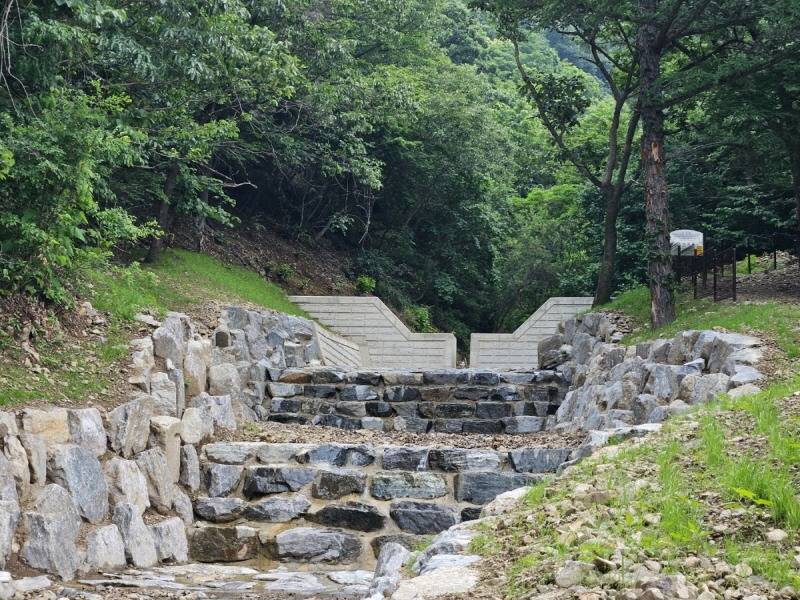 1. 고양시, 사방댐 건설 등 산사태 예방사업 총력 (1)_벽제동 산2-1번지 일원.JPG