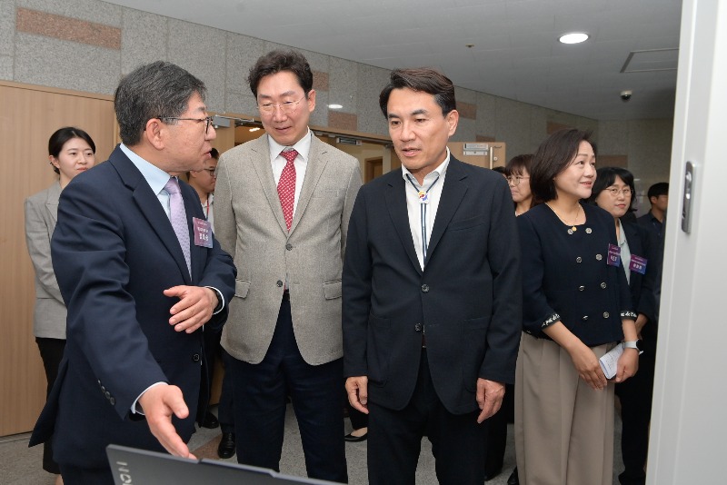 디지털트윈 융합 의료혁신 선도사업 선포식 (3).jpg