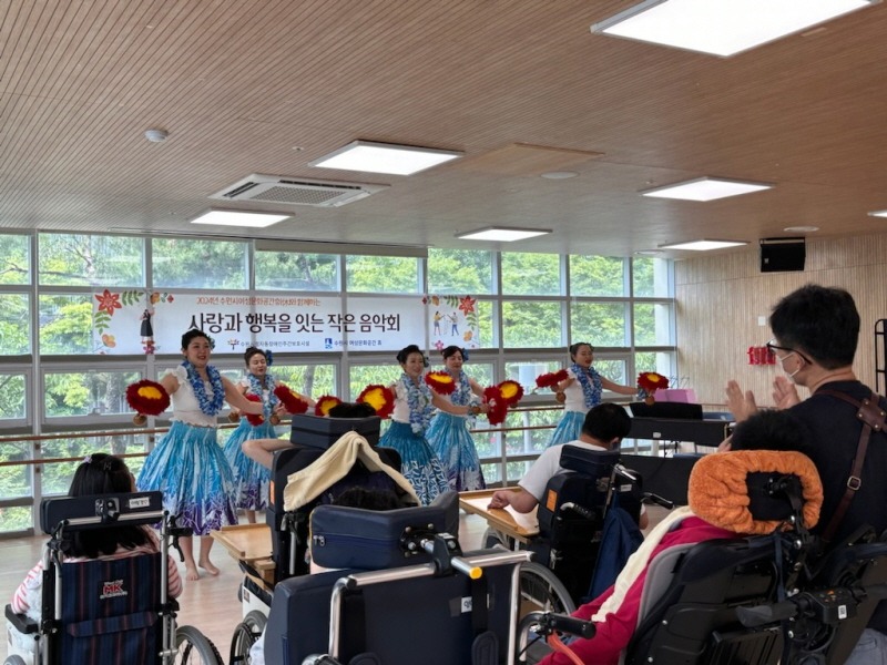 5. “재능기부 공연으로‘행복나눔’에 앞장섭니다”.jpg