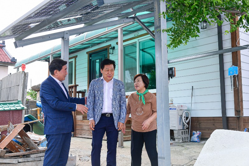 태양광 무료설치 지원 협약식4.jpg