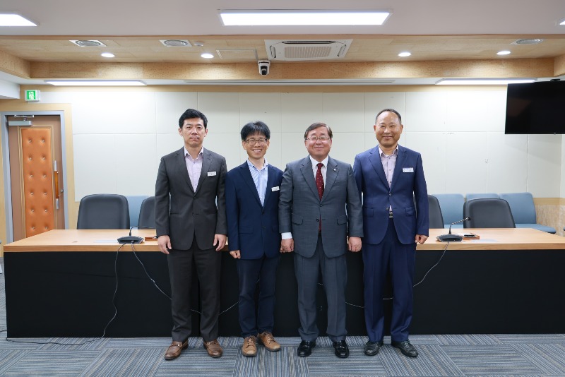 (왼쪽부터)민정의,홍보선,김정희,장세석.JPG