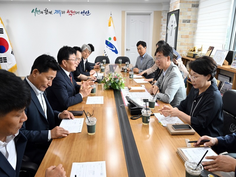 2.안산시, 안산오엘지로타리클럽과 간담회“이주 배경 청소년 지원 감사”(1).jpg