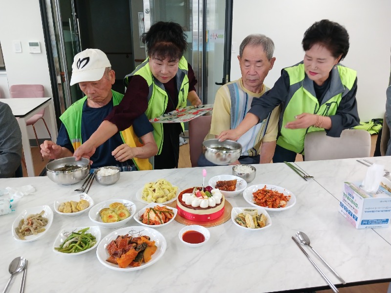 7.5 계림1동, “따뜻한 미역국 드시러 오세요”(사진2).jpg