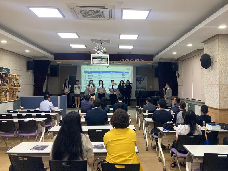 [0722]3.사진자료(강원 직업계고 글로벌 현장학습 사전교육 개강식 개최)(2).jpg