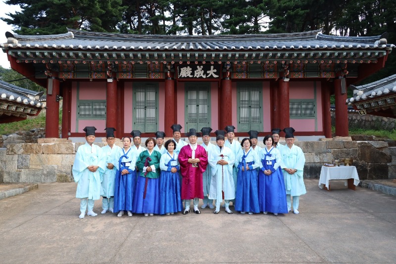 시의장 취임 고유례 봉행 사진1.jpg