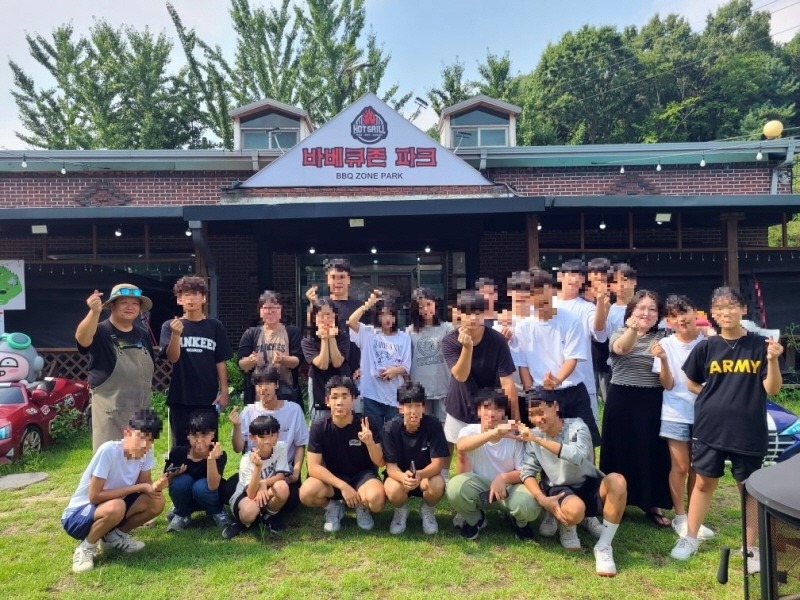 4.아동돌봄과(의정부시, 바베큐존 파크가 이삭의집 아동들에게 행복한 식사 제공).jpg