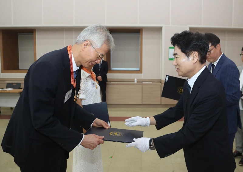 (사진2)_훈포장_전수식.jpg