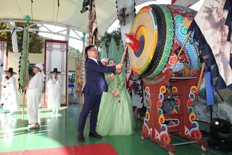 사본 -★창원 한가위 대표 축제‘갑진년 마산만날제’개막(문화예술과) (1).jpg