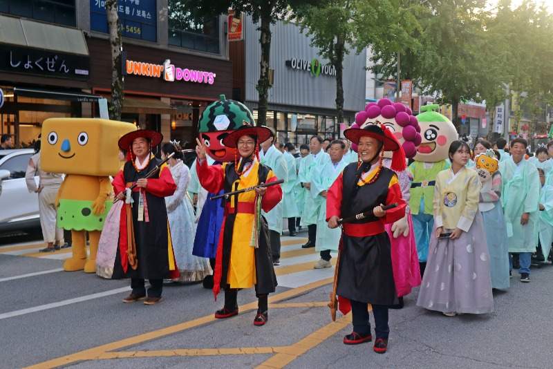 제51회 고창모양성제 거리퍼레이드(1).jpg