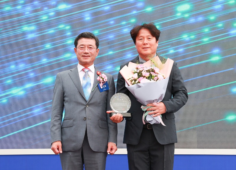 (10. 10.)  ‘전남1호’ 효성 광양초남 액화수소 충전소 준공 - 신산업과(3).jpg