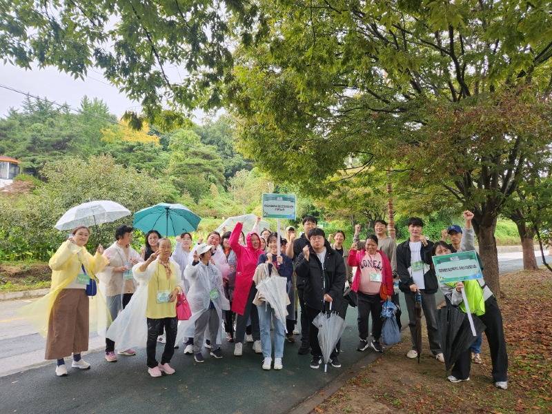 3. 아산시장애인체육회, ‘2024년 신정호 아트밸리로 떠나는 장애인 어울림 걷기 여행’ 성료 (1).jpg