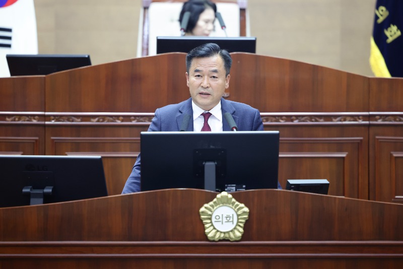 보도자료 천안시의회 강성기의원 대표발의 독립기념관 추가 건립 반대 결의안 채택1.jpeg