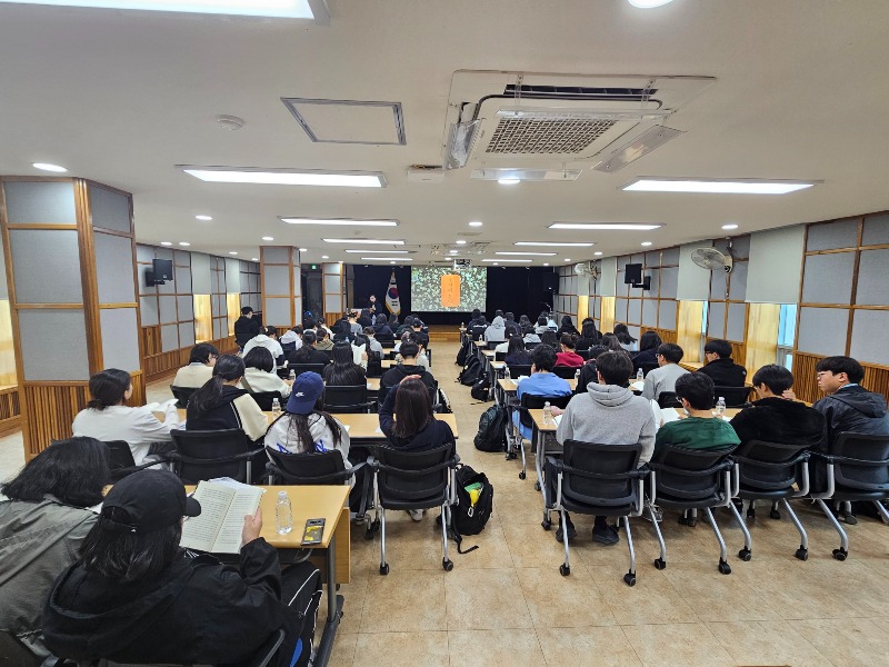 ★ [사진] 2024년 광주 5·18과 제주 4·3을 잇는 민주·인권 교류 프로그램 사전 교육 사진.jpg