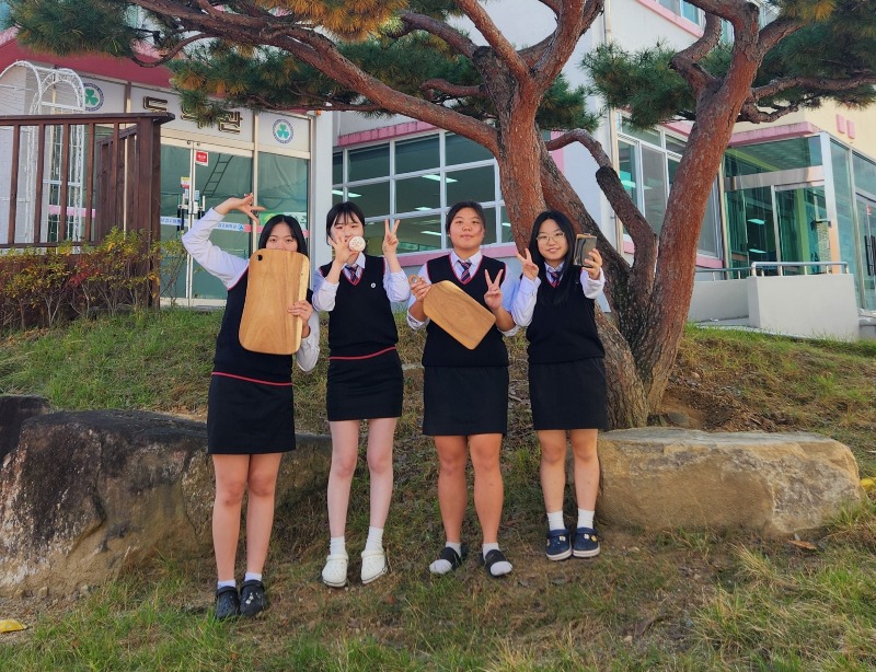 사본 -청주여상, 2024. 한경청소년경제체험대회 장려상 수상 사진.jpg