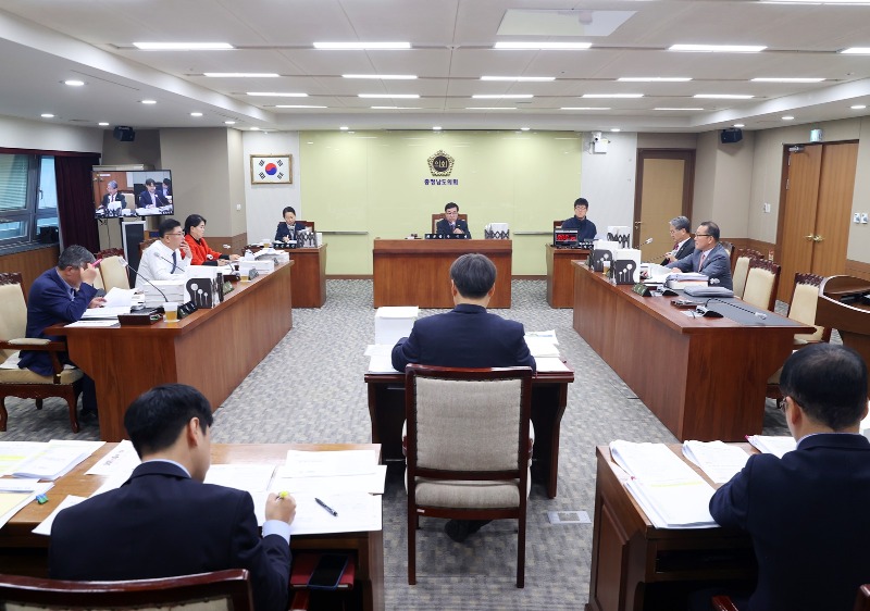 241113_제356회 정례회 행정문화위원회 (2024 행정사무감사 청년정책관, 자치안전실).JPG