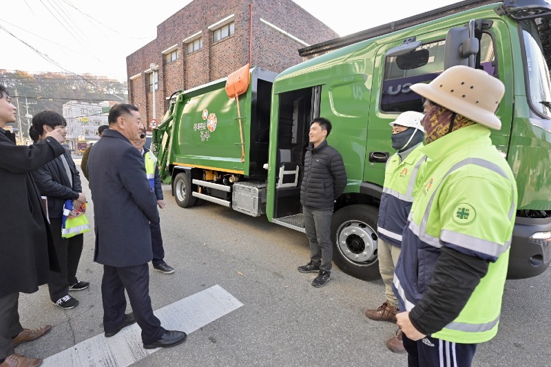 사본 -한국형 저상형 청소차 ù 도입 (1).jpg